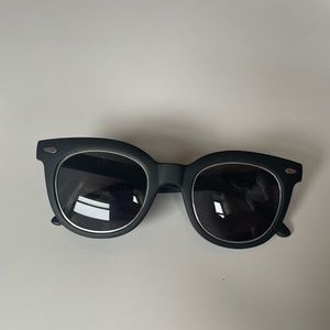 UNISEX Retro Sunglasses - Never Used